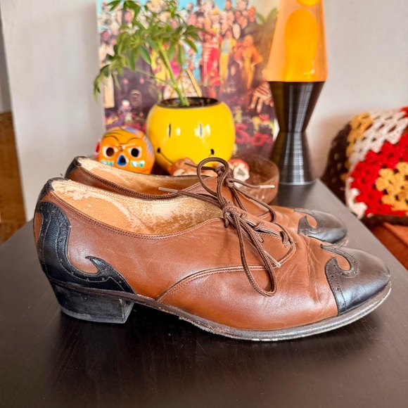 Vintage Brown and Black Women's Loafers - Picture 2 of 5